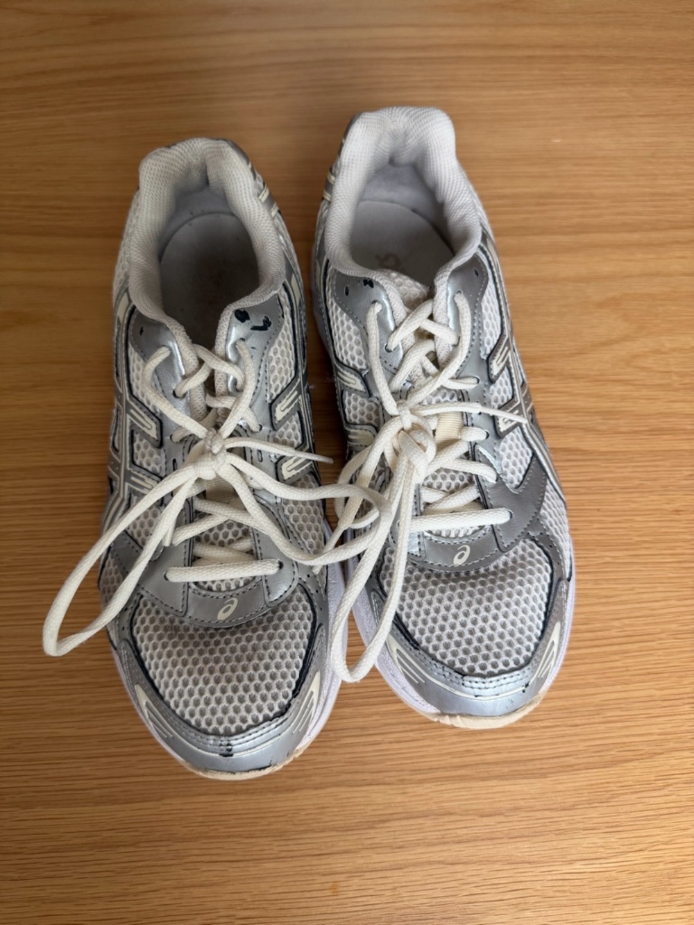 Asics Women's White and Silver Gel-1130 Running Sneakers - Picture 2 of 4